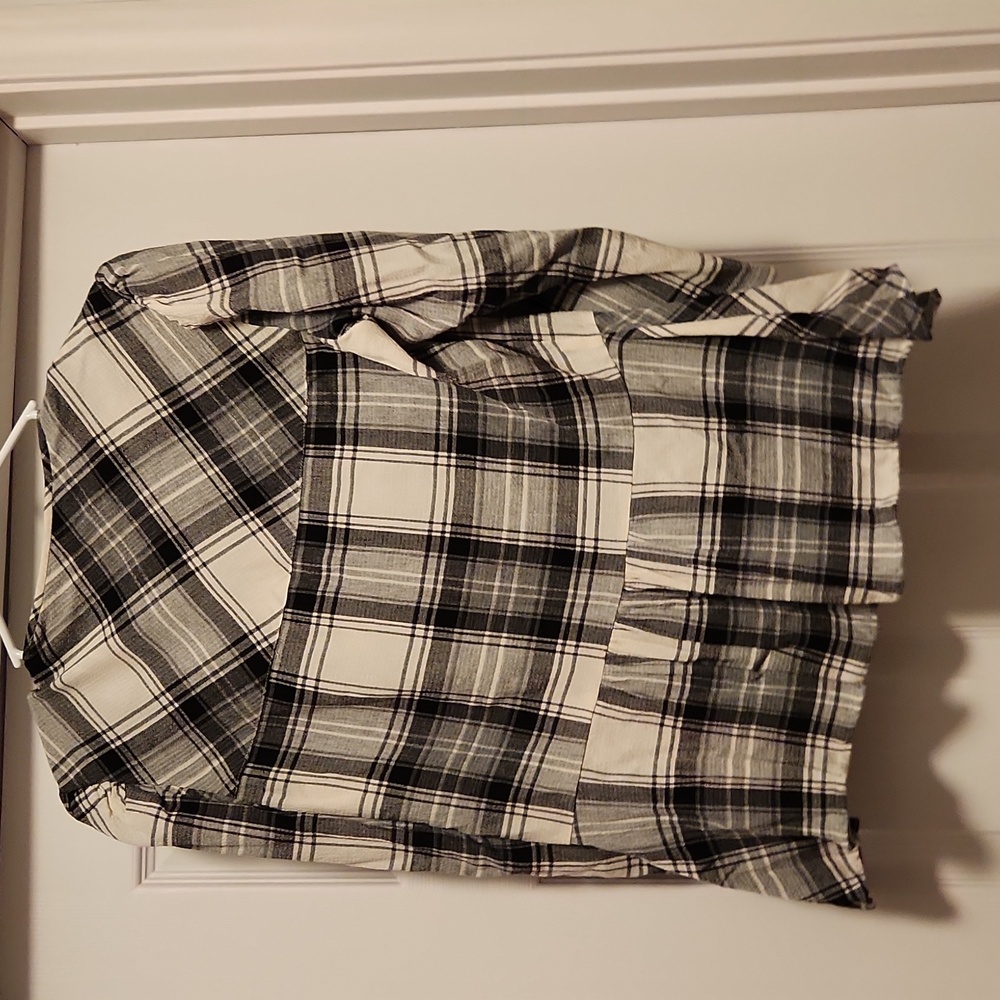 Veronica Beard Black and White Plaid Button Down Shirt - Picture 4 of 4